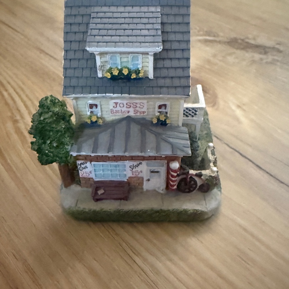 Miniature Joss's Barber Shop Figurine